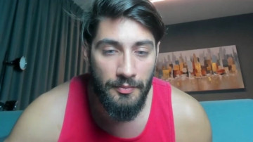 Giovanniandre  07-05-2021 video spray milk