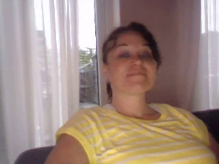 kaar81 08-05-2021 Topless 