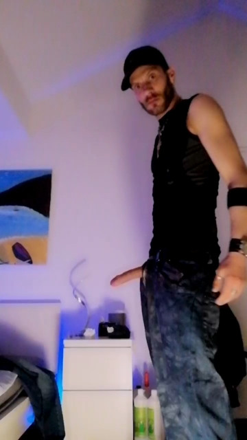 jeans_boy  09-05-2021 Recorded Video Webcam