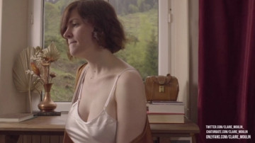 Claire_Moulin 15-05-2021 Topless 