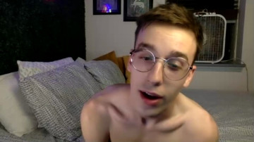 Andyxb  23-05-2021 video cutie