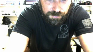 Hardworkertn  23-05-2021 video lickfinger