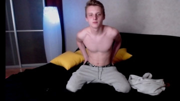 18boy_Next_Door  30-05-2021 video fingers