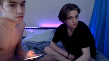 Cutietwinkboys  05-06-2021 video switch