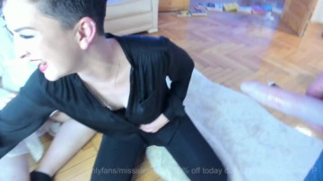 Missalexthorn  05-06-2021 footjob Couple