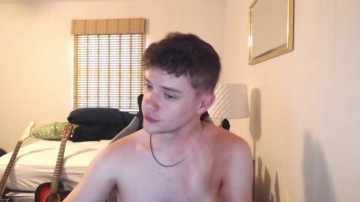 Ironthud  07-06-2021 video kissing