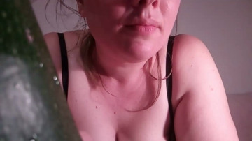 fussleckerin 10-06-2021 Topless 