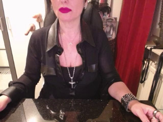 ladymaxime  09-06-2021 princess Female