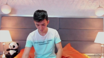 Two_Littleboys  10-06-2021 video phone