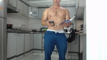 Heteros_Men  12-06-2021 video tongue