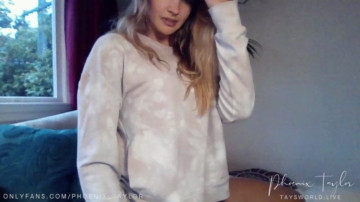 Phoenix_Taylor  14-06-2021 kissing Female