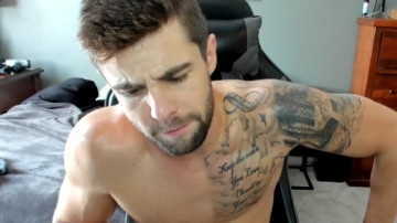 Theufcfan_8181  15-06-2021 video kiss