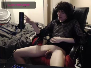 Nerdytwink69  16-06-2021 video cutie