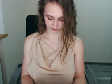 SexyMuffinn 17-06-2021 Topless 