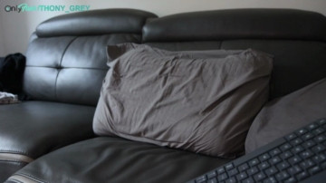 Thony_Grey  23-06-2021 video tongue