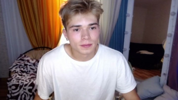 Lewis_Adams  28-06-2021 video footjob