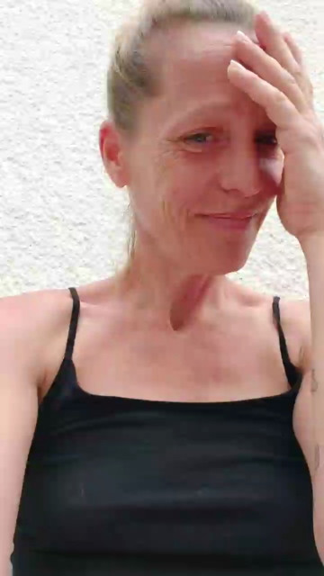 BlueEye_Girl 29-06-2021 Topless 