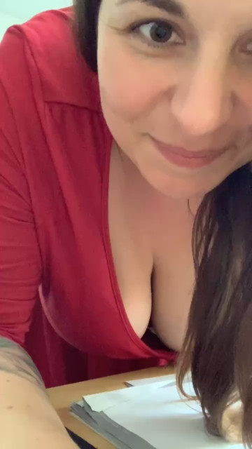 HornyMilfLeah 29-06-2021 Nude 