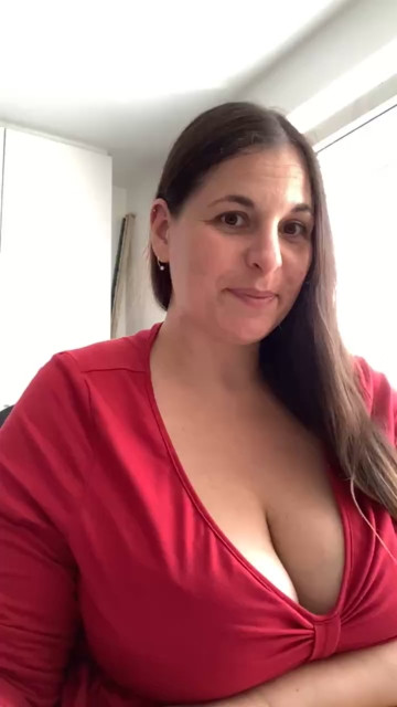 HornyMilfLeah 29-06-2021 Pretty 