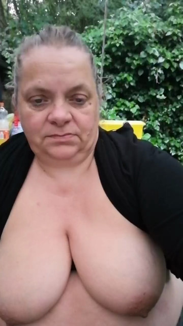 Mollyschnegge74 29-06-2021 Wet 
