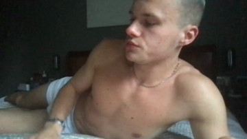 British_Sammy  01-07-2021 video lickfinger