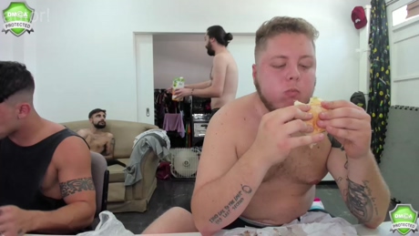 alessandro_vanni  22-12-2021 video Topless