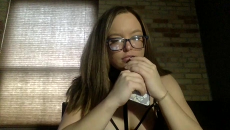 thatthottie69 28-12-2021 deepthroa 