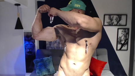 erossteel  28-12-2021 video kiss