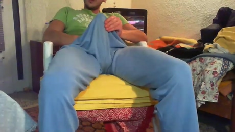 hugeguy  28-12-2021 video twink