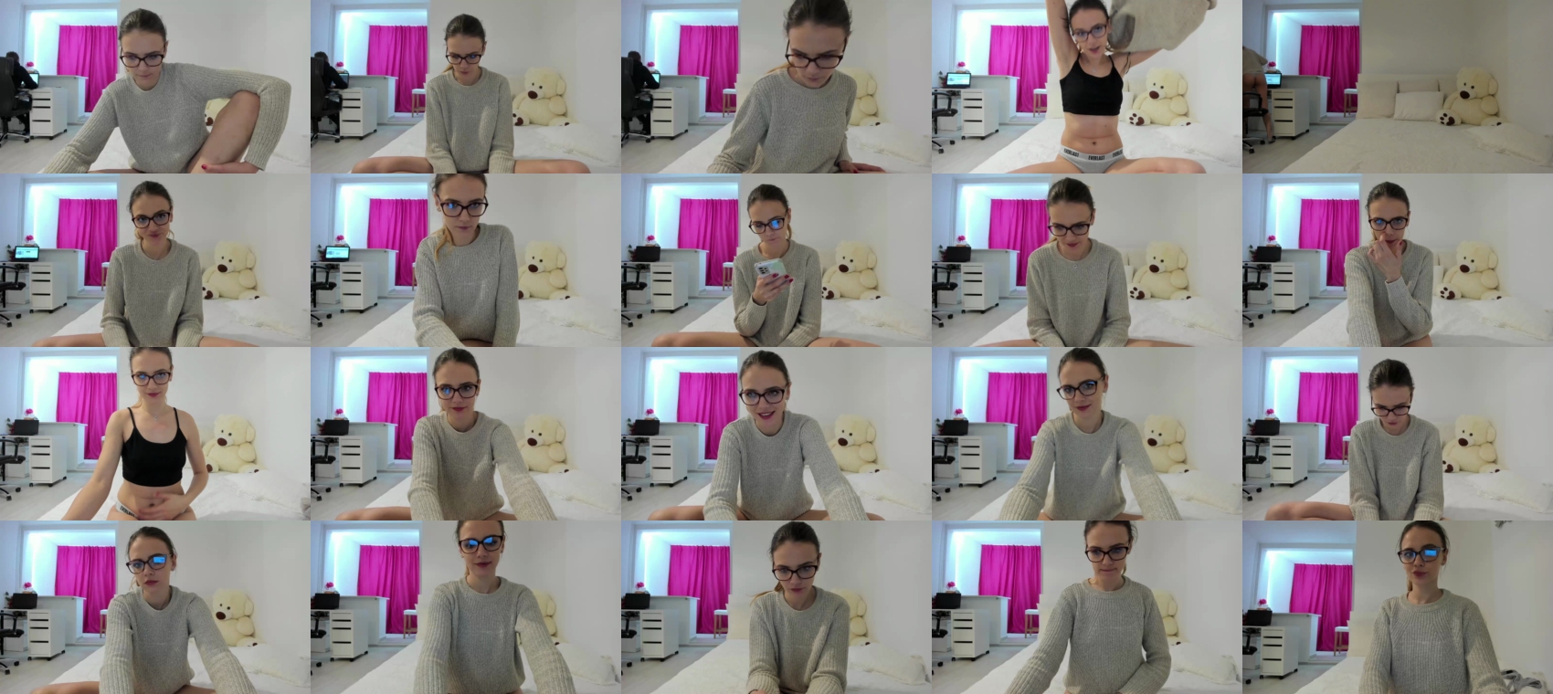 kara_delevingne 28-12-2021 toys 