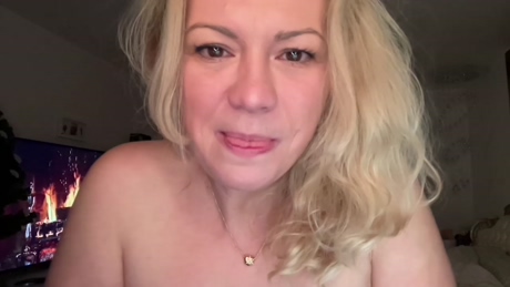 kiradivine 28-12-2021 sexy 