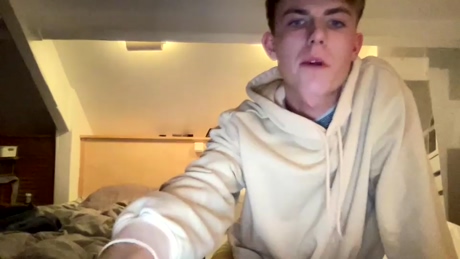 koen4444  28-12-2021 video sexyfeet