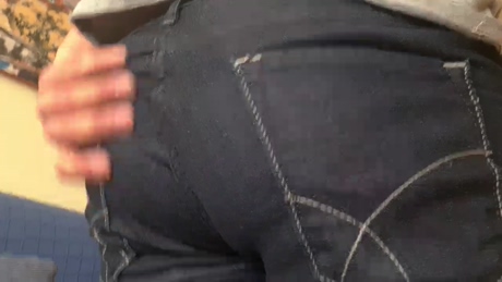 paketorro  28-12-2021 Recorded Video legs