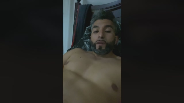 CM1989  30-12-2021 Recorded Video kiss
