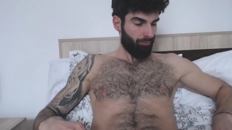 cuteeboy  01-01-2022 video yummy