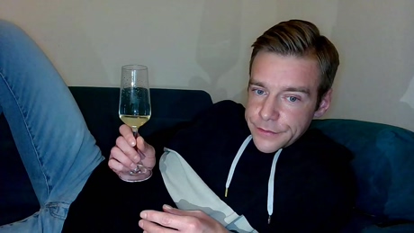 ur_toyboy_2021  31-12-2021 video moan