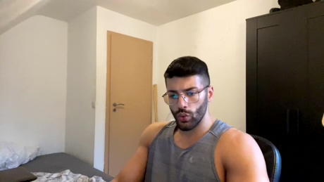 rogan1604  03-01-2022 video horny