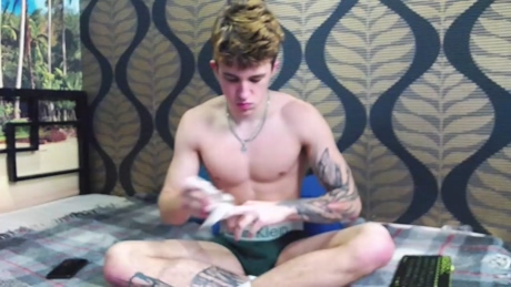 tavinarstoyne  03-01-2022 video bigdick