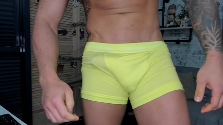 enrikoblue  04-01-2022 video Download