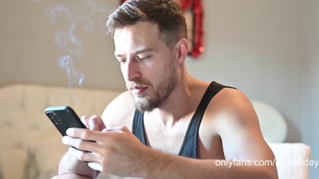 myholiday  04-01-2022 video sexymale