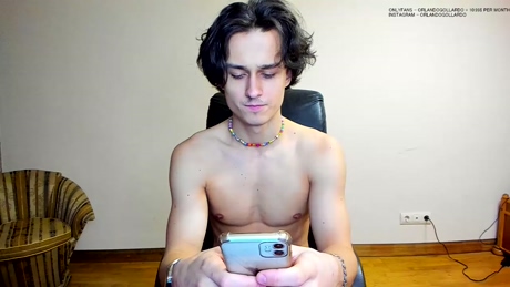 orlando__bloom  03-01-2022 video striptease