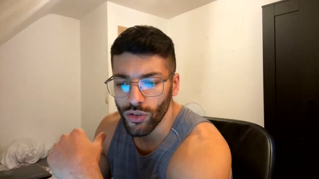 rogan1604  03-01-2022 video suck