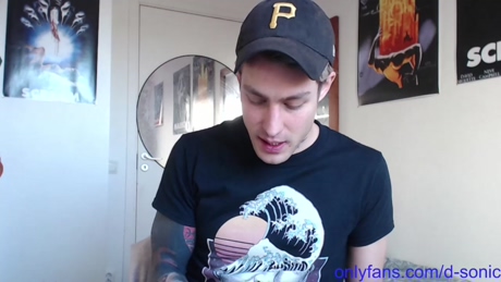 sonic12_12  04-01-2022 video kissing