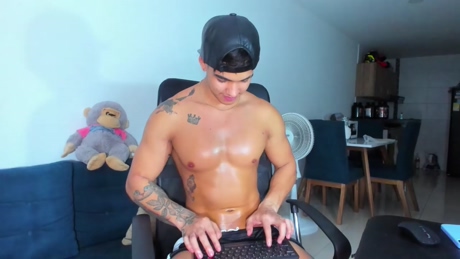 cw_models  05-01-2022 video beauty