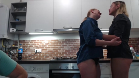 laura47_sweet  06-01-2022 tits Couples