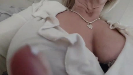 La__Signora 06-01-2022 lickpussy 