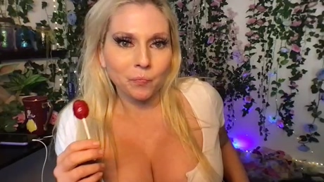 christiestevens  06-01-2022 suck Females