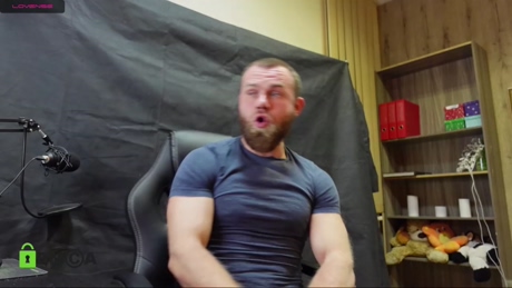 tommy_burnzzz  06-01-2022 video suckshow