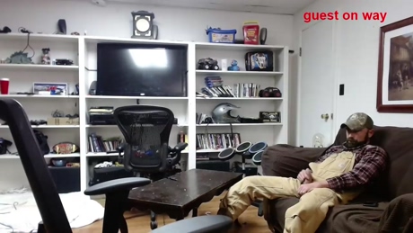 hardworkertn  08-01-2022 video kissing