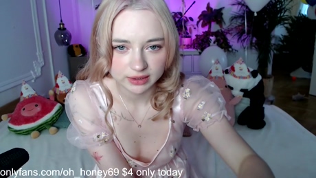 honey_devildoll  08-01-2022 naked Females